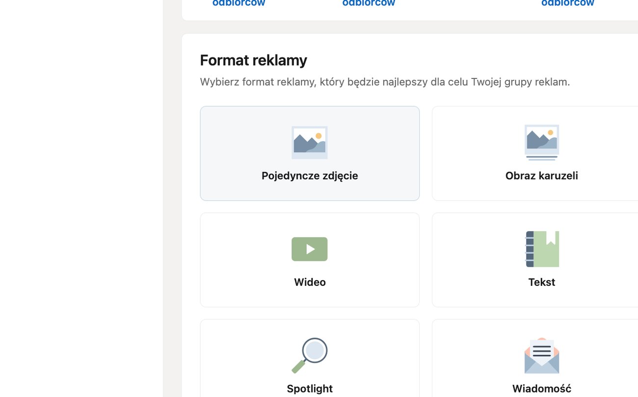 Ekran wyboru formatu reklamy LinkedIn Ads z opcjami grafiki, karuzeli, wideo, tekstu, wiadomości, wydarzenia i dokumentu